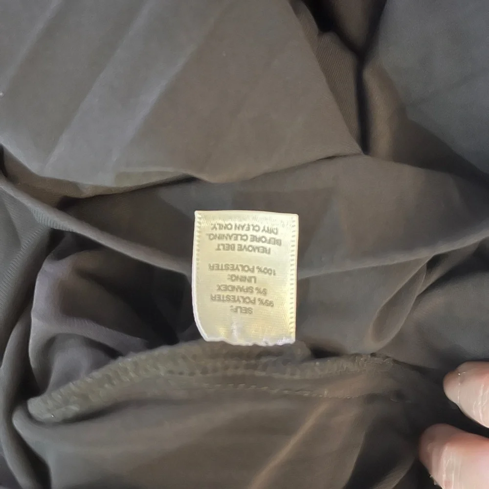 White House Black Market One shoulder dress with Pleated skirt Size 6 - Picture 6 of 6